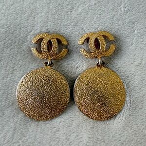 CHANEL CC Drop Disc Earrings